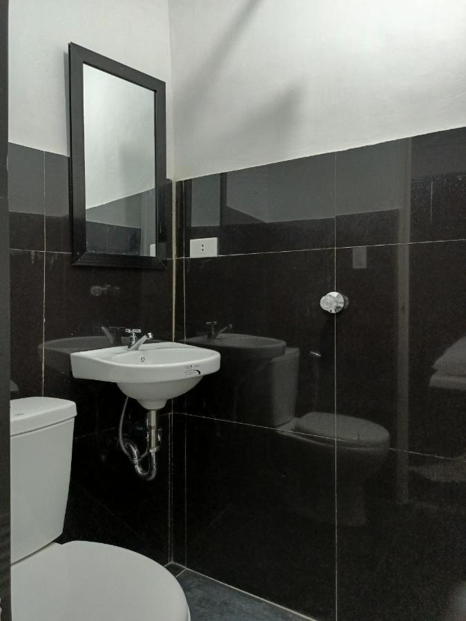 Ludy'S 2 Pension House Carles Екстер'єр фото