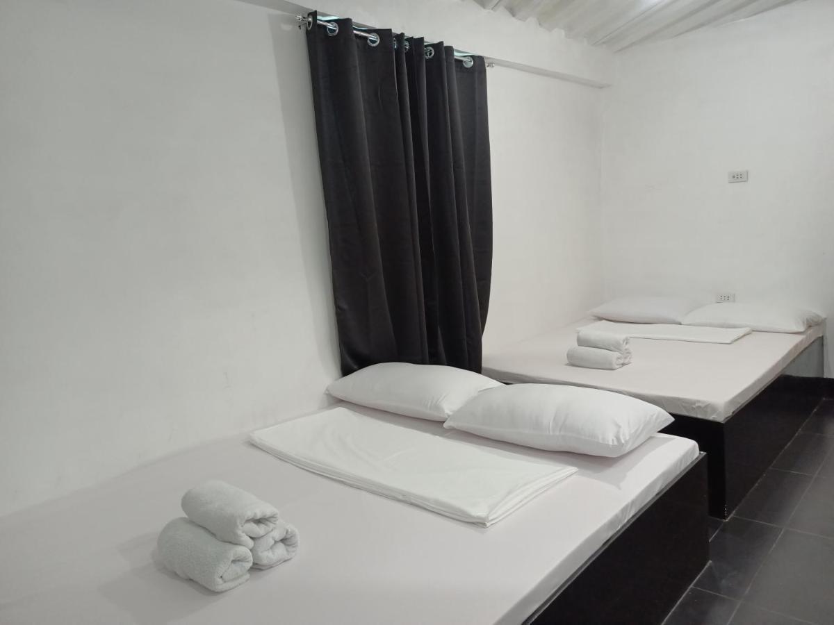 Ludy'S 2 Pension House Carles Екстер'єр фото