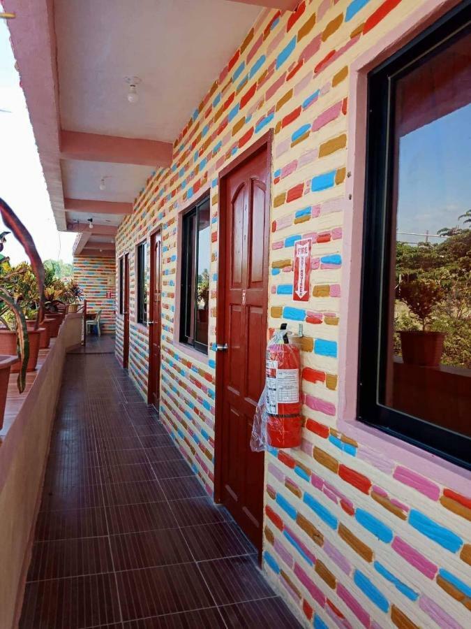 Ludy'S 2 Pension House Carles Екстер'єр фото
